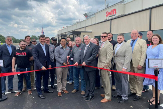 Swift Prepared Foods Moberly, MO, ribbon cutting