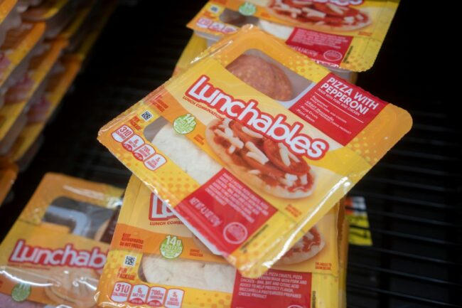 Lunchables container