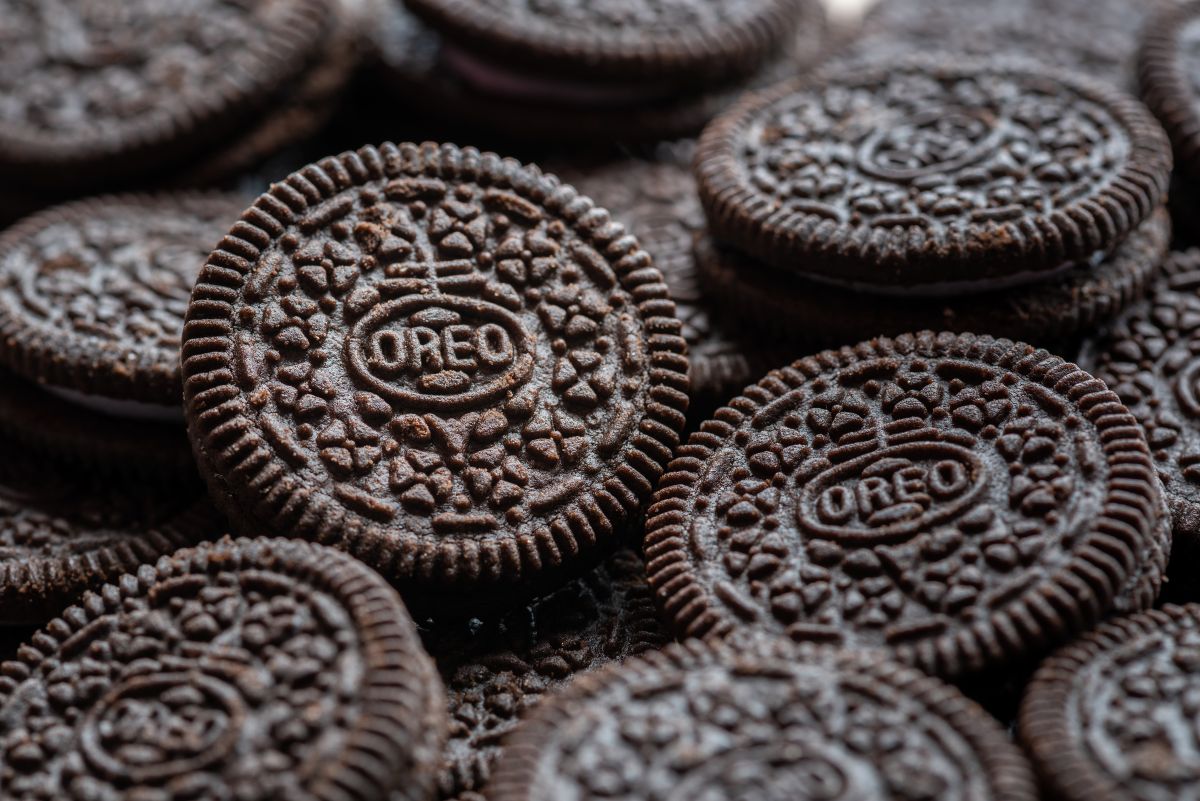 Mondelez cuts earnings outlook due to high cocoa prices