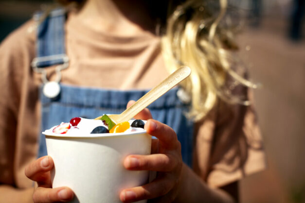 https://www.foodbusinessnews.net/ext/resources/2025/03/06/Huhtamaki-ProDairy-recyclable-paper-cups-yogurt-dairy-innovation-sustainability.jpg?height=418&t=1741272782&width=800